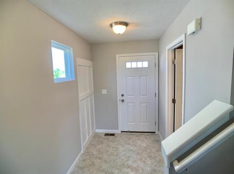 2151 Pine Valley Dr, Hamilton, OH 45013 photo 4