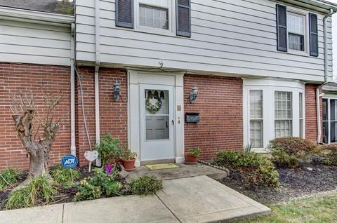 6502 Plainfield Rd, Cincinnati, OH 45213 photo 2