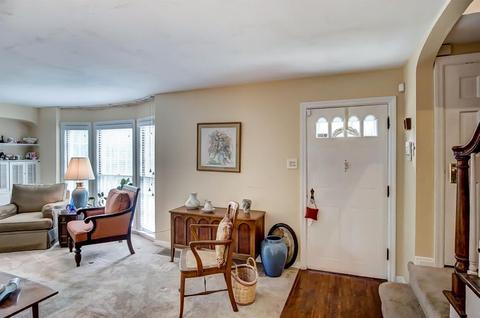 6502 Plainfield Rd, Cincinnati, OH 45213 photo 3