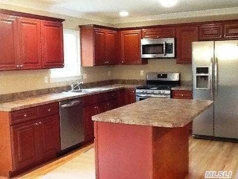 6839 Roe St, Cincinnati, OH 45227 photo 3