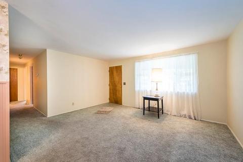 5351 Cleander Dr, Cincinnati, OH 45238 photo 4