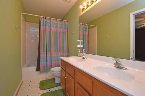 1013 Windsor Ct, Cincinnati, OH 45245 photo 14