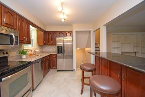 8893 Eldora Dr, Cincinnati, OH 45236 photo 6