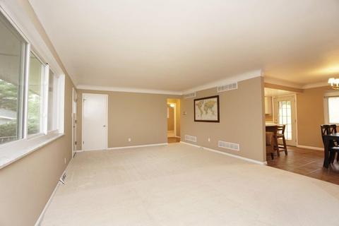 3875 Cooper Rd, Blue Ash, OH 45241 photo 5