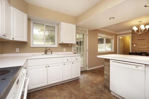 3875 Cooper Rd, Blue Ash, OH 45241 photo 9