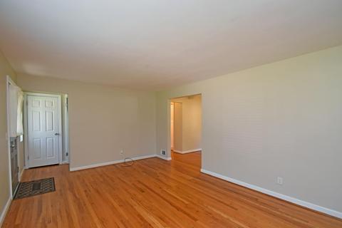 1798 Devils Backbone Rd, Cincinnati, OH 45233 photo 3