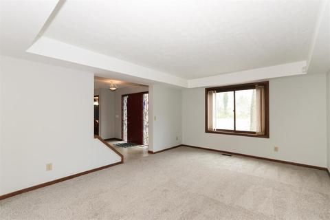 9603 Ash Ct, Blue Ash, OH 45242 photo 3