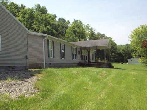 1000 Locust Rd, Hillsboro, OH 45133 photo 1