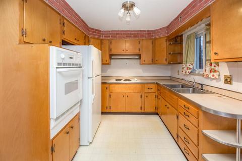 364 Riddle Rd, Woodlawn, OH 45215 photo 14