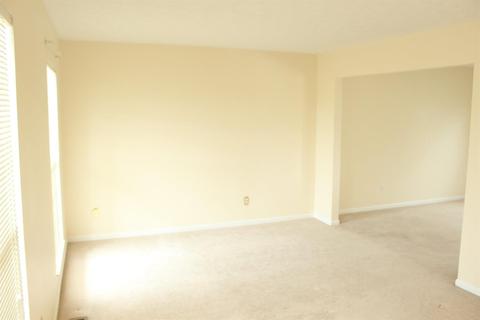 2104 Deer Meadow Dr, Cincinnati, OH 45240 photo 12