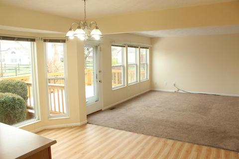 2104 Deer Meadow Dr, Cincinnati, OH 45240 photo 6