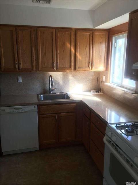 3390 Ninann Ct, Cincinnati, OH 45211 photo 6