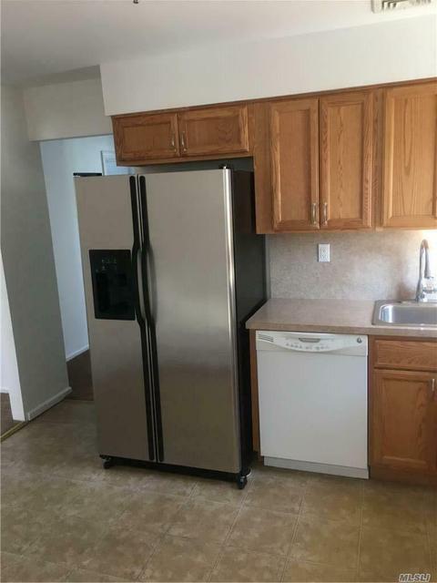3390 Ninann Ct, Cincinnati, OH 45211 photo 4