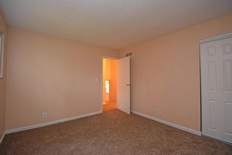 782 Picket Way, Cincinnati, OH 45245 photo 12