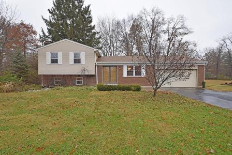 782 Picket Way, Cincinnati, OH 45245 photo 1