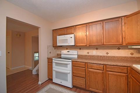 782 Picket Way, Cincinnati, OH 45245 photo 8