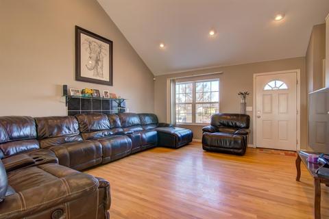 1307 Simpson Ct, Lincoln Heights, OH 45215 photo 5