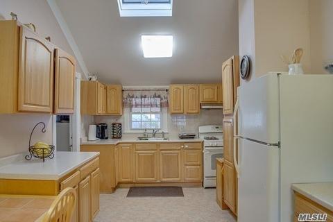 857 Bradbury Rd, Cincinnati, OH 45245 photo 4