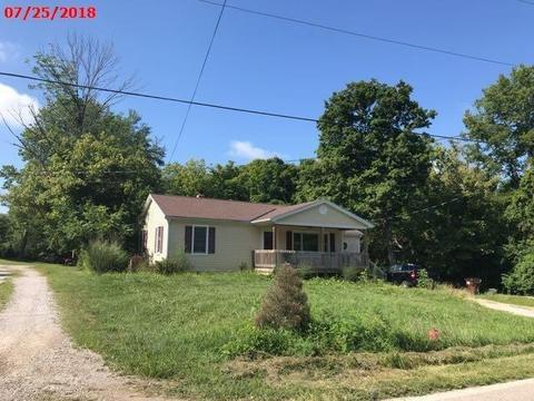 857 Bradbury Rd, Cincinnati, OH 45245 photo 3