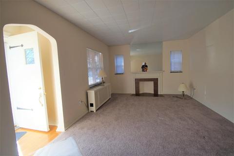 4968 Shirley Pl, Cincinnati, OH 45238 photo 3