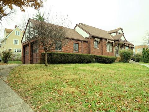 3904 Dickson Ave, Cincinnati, OH 45229 photo 2