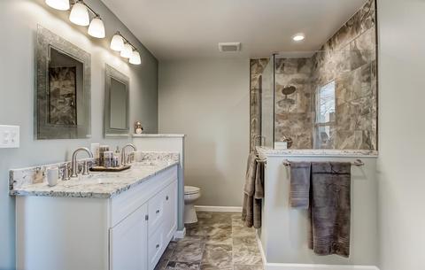 672 Brandy Way, Cincinnati, OH 45244 photo 8