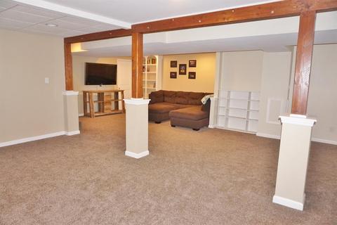 4606 Ebenezer Rd, Cincinnati, OH 45248 photo 12
