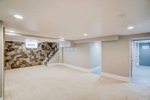 3975 Warwick Ave, Cincinnati, OH 45229 photo 21