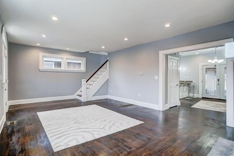 3975 Warwick Ave, Cincinnati, OH 45229 photo 8