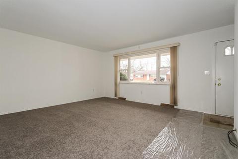 11484 Hanover Rd, Forest Park, OH 45240 photo 3