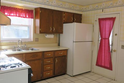 1666 Atson Ln, Cincinnati, OH 45205 photo 7