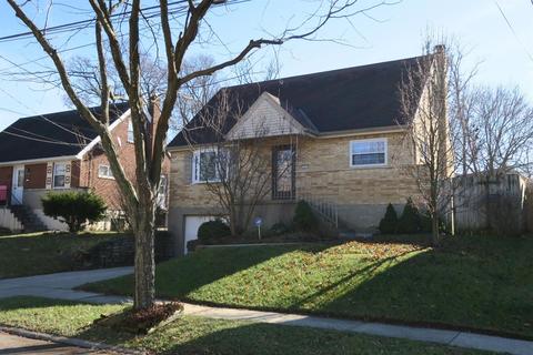 1666 Atson Ln, Cincinnati, OH 45205 photo 1