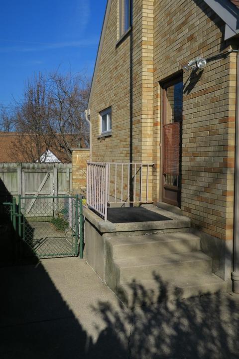 1666 Atson Ln, Cincinnati, OH 45205 photo 24