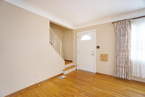 6607 Charann Ln, Cincinnati, OH 45224 photo 3
