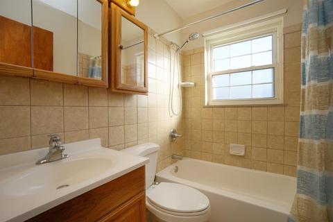 6607 Charann Ln, Cincinnati, OH 45224 photo 15