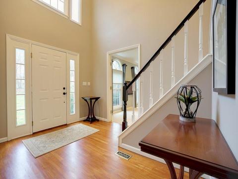 8091 Ashley View Dr, Cincinnati, OH 45227 photo 3