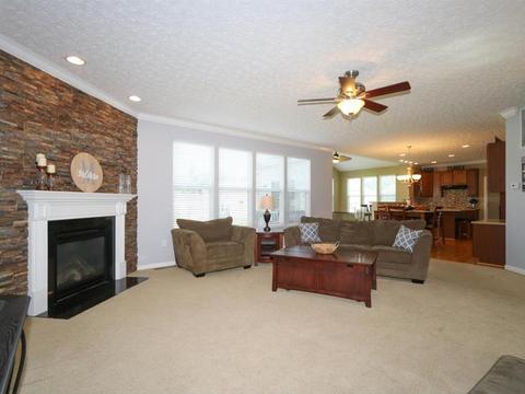 956 Spruce Gln, Morrow, OH 45152 photo 4