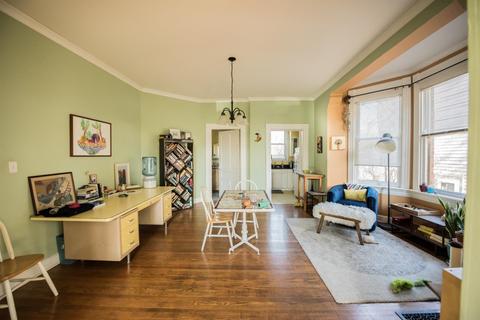536 Howell Ave, Cincinnati, OH 45220 photo 2