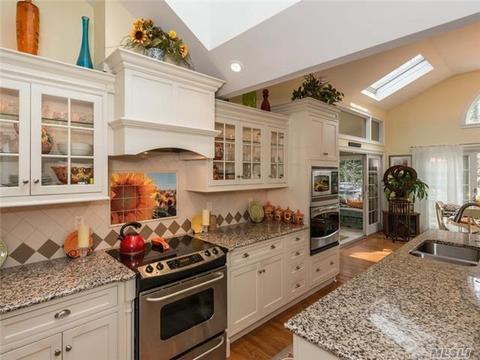 841 Hawthorne Dr, Cincinnati, OH 45245 photo 17