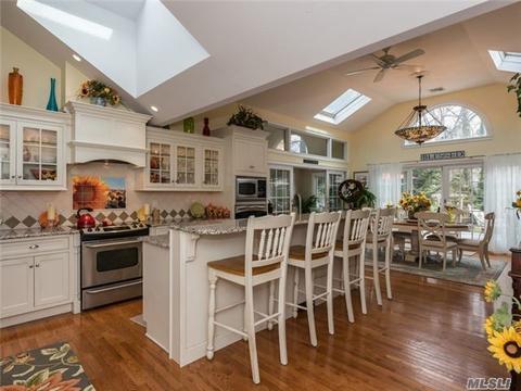 841 Hawthorne Dr, Cincinnati, OH 45245 photo 12