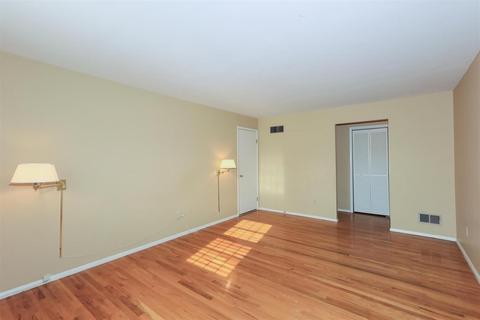 442 Tipton Ct, Cincinnati, OH 45231 photo 13