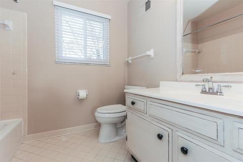 442 Tipton Ct, Cincinnati, OH 45231 photo 18