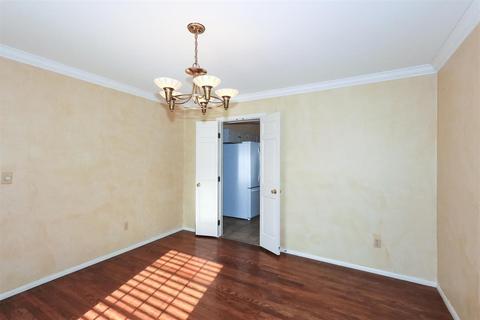 442 Tipton Ct, Cincinnati, OH 45231 photo 9