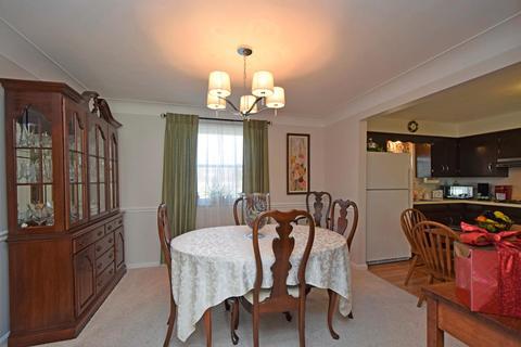 516 Auxier Dr, Cincinnati, OH 45244 photo 8