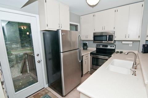 1026 St Gregory St, Cincinnati, OH 45202 photo 8