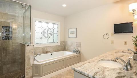 8007 Ashley View Dr, Cincinnati, OH 45227 photo 17