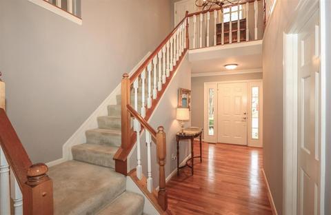 8007 Ashley View Dr, Cincinnati, OH 45227 photo 5