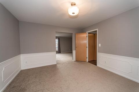 2388 Cranbrook Dr, Cincinnati, OH 45231 photo 17