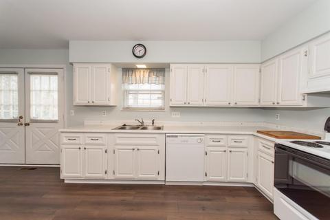 2388 Cranbrook Dr, Cincinnati, OH 45231 photo 23