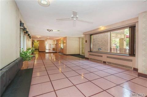 2388 Cranbrook Dr, Cincinnati, OH 45231 photo 4